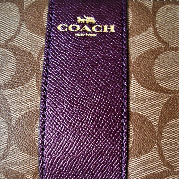 Coach Signature PVC Corner Zip  Khaki Mtlc Rasp - Picture 7 of 16